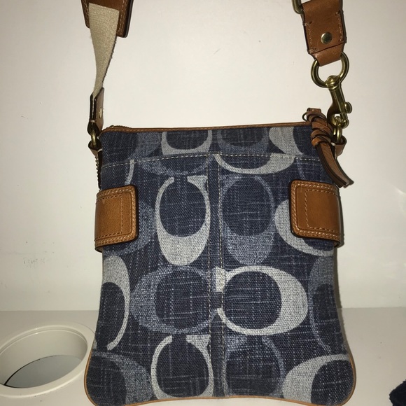 Authentic Blue Coach Crossbody Bag - Picture 2 of 3